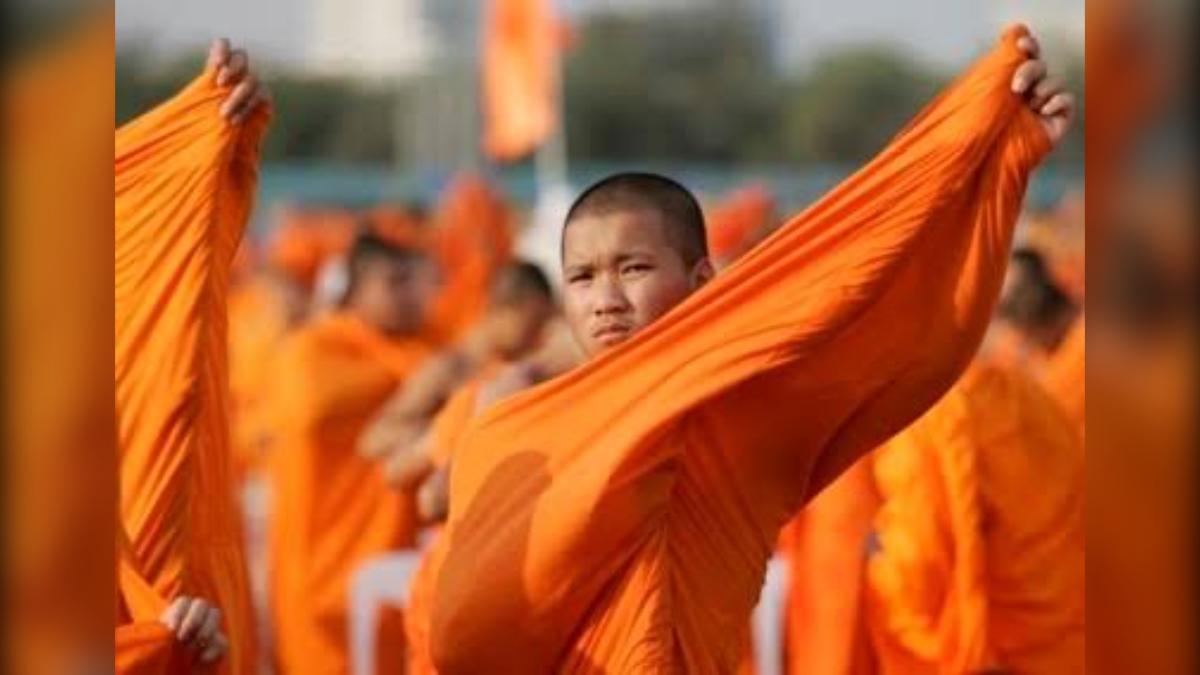 Biksu Thailand Viral Video : The Real Shocking Story Behind the Thai Monk Scandal